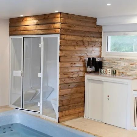 Privé Avec Espace Détente De Nage, Spa, Hammam, Sauna Hébergement de vacances *